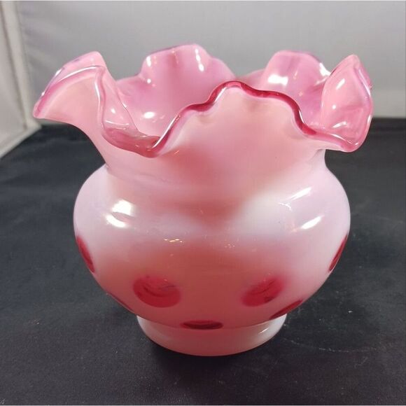 Fenton Cranberry Coin Dot Ruffled Rose Bowl - Picture 10 of 10